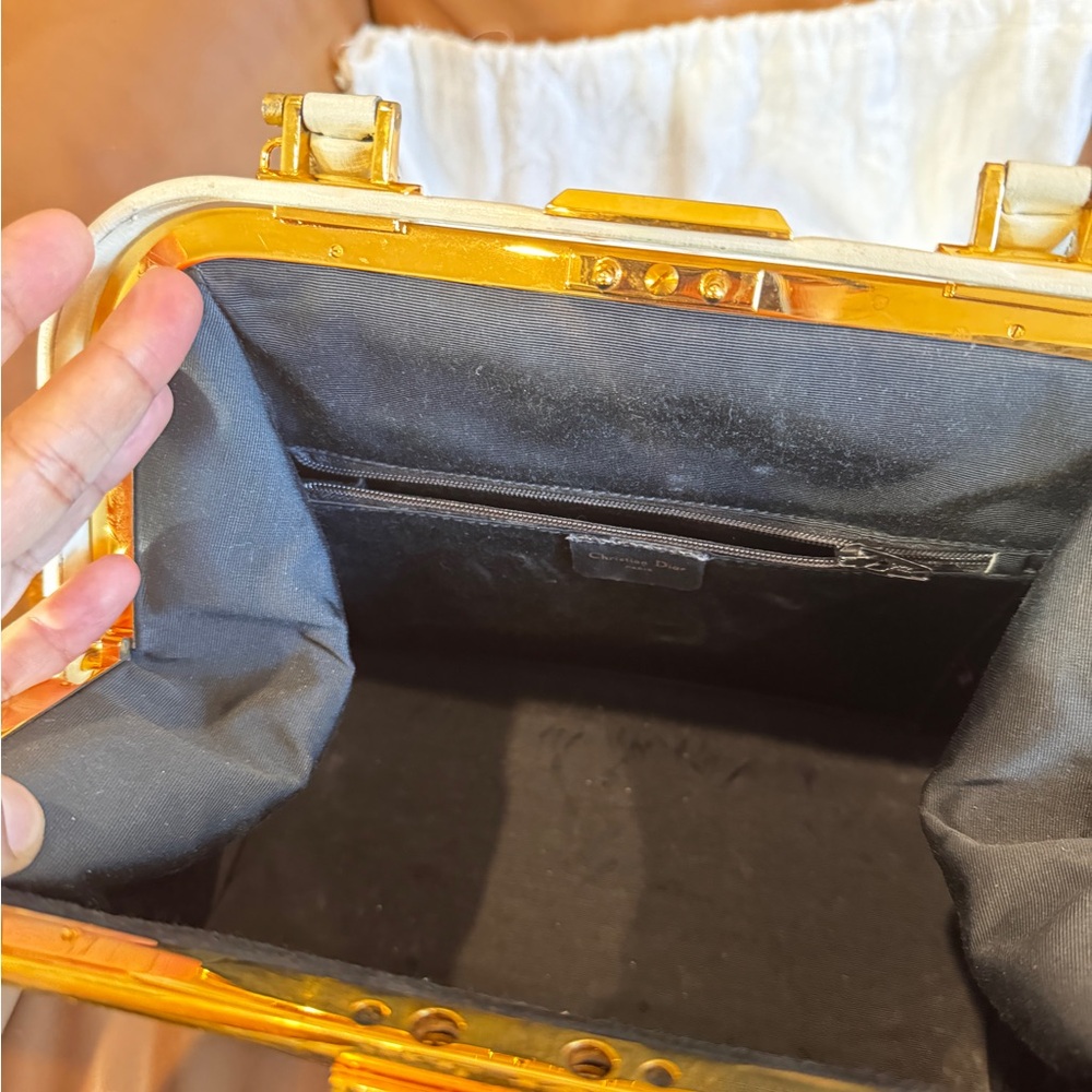Dior  Black and Cream Fermoire Shoulder Bag - Picture 7 of 11